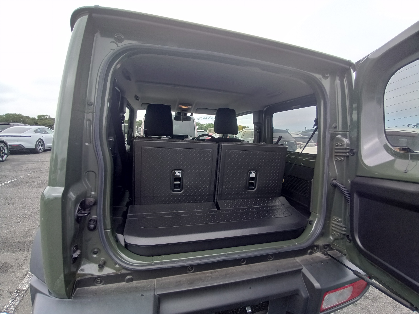 SUZUKI JIMNY SIERRA