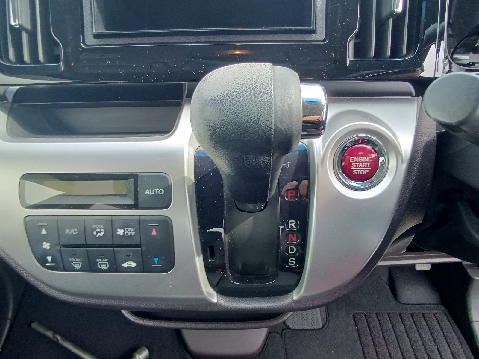 HONDA N-WGN