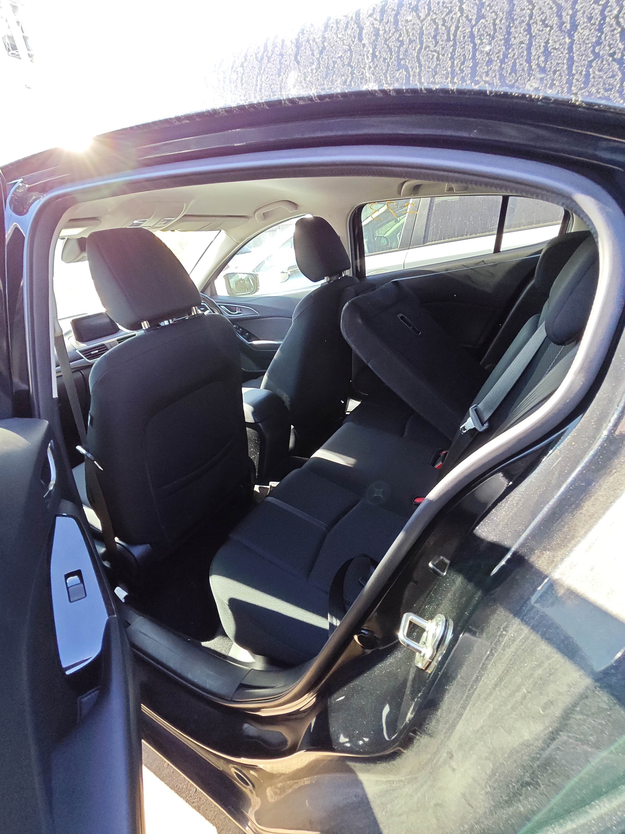 MAZDA AXELA SPORT