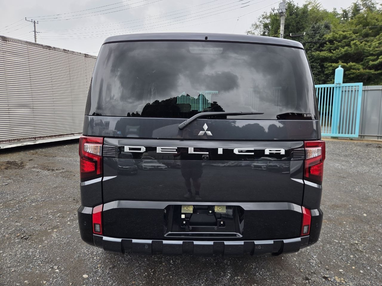MITSUBISHI DELICA D:5