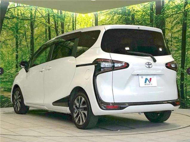 TOYOTA Sienta