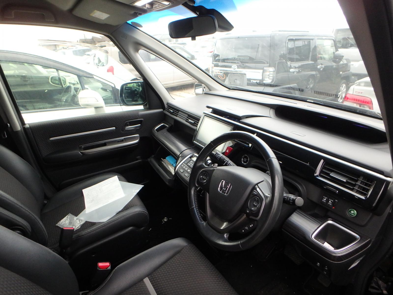 HONDA STEPWGN SPADA