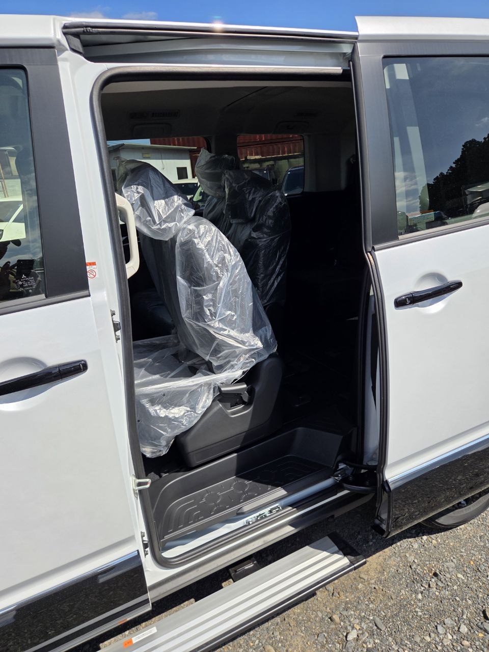 Mitsubishi Delica D5