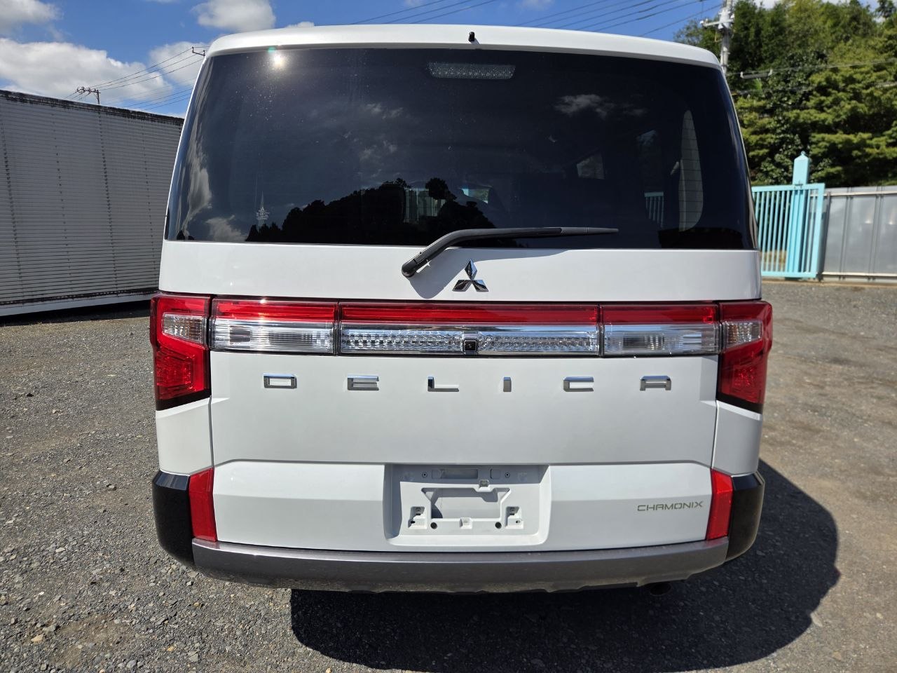 Mitsubishi Delica D5