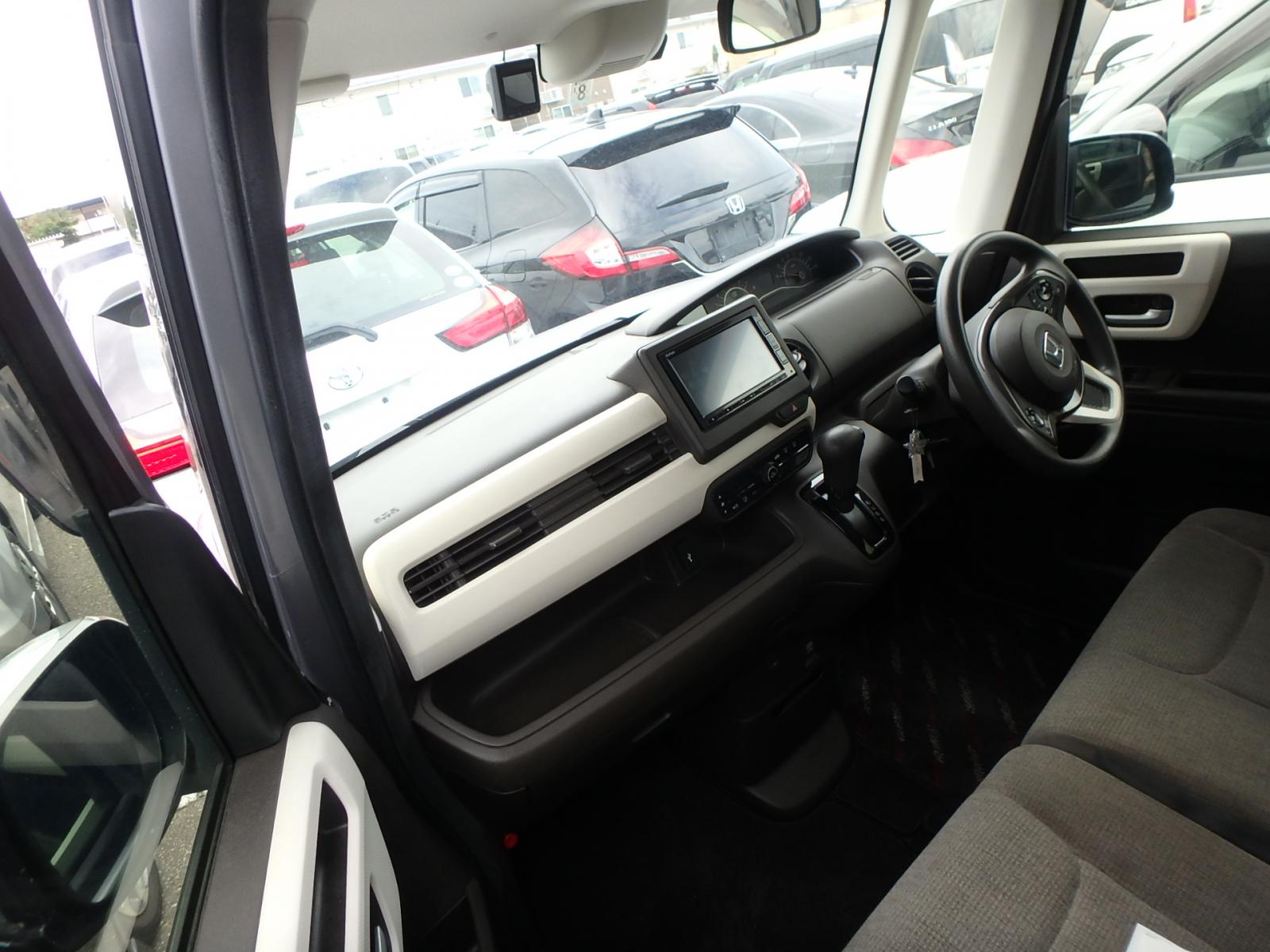 HONDA N BOX