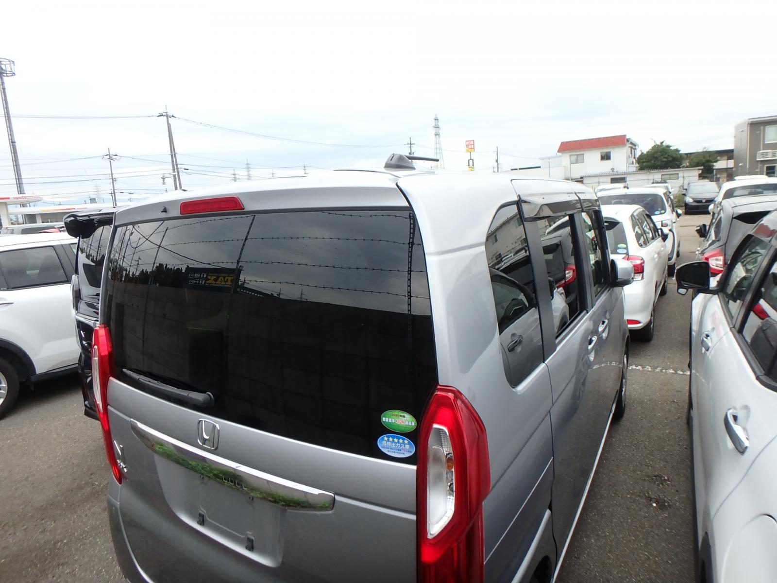 HONDA N BOX