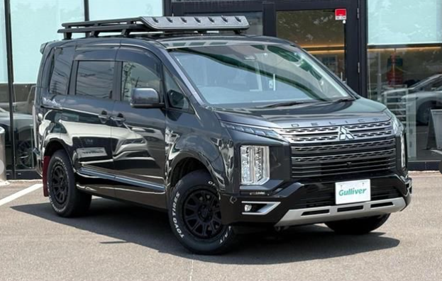 Mitsubishi Delica D5