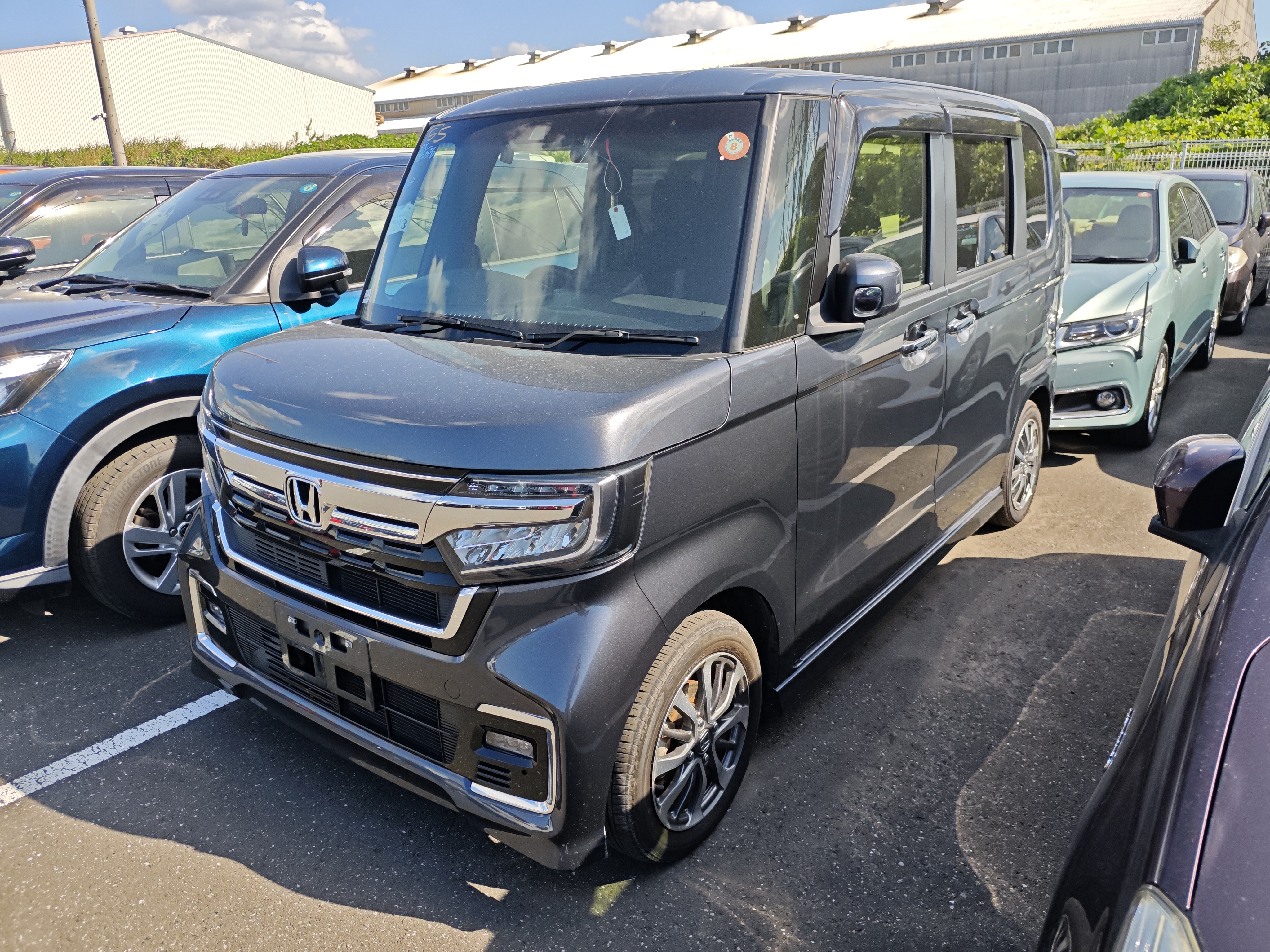 HONDA N-BOX