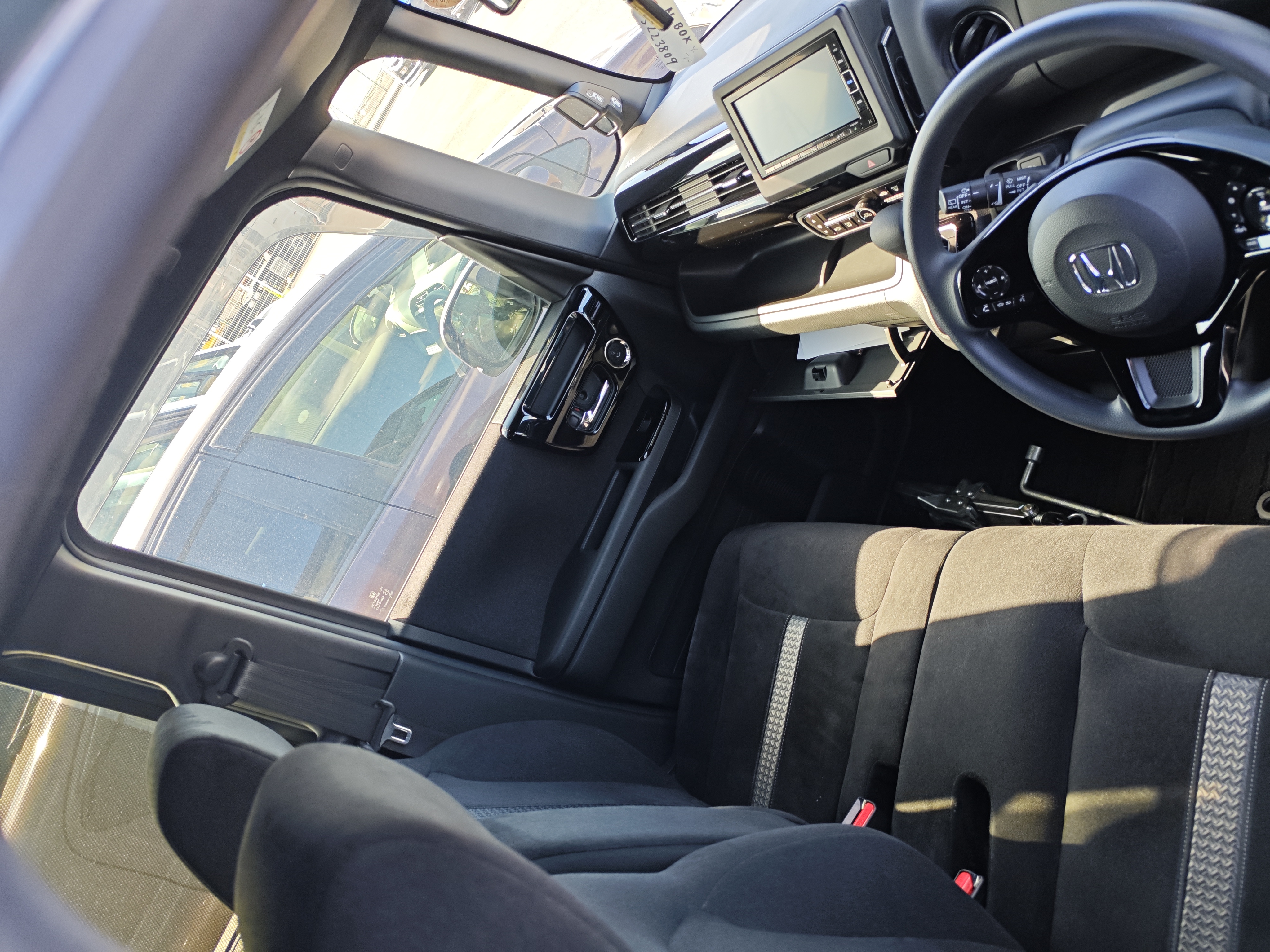 HONDA N-BOX