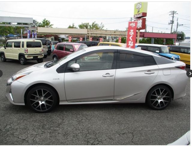 TOYOTA PRIUS