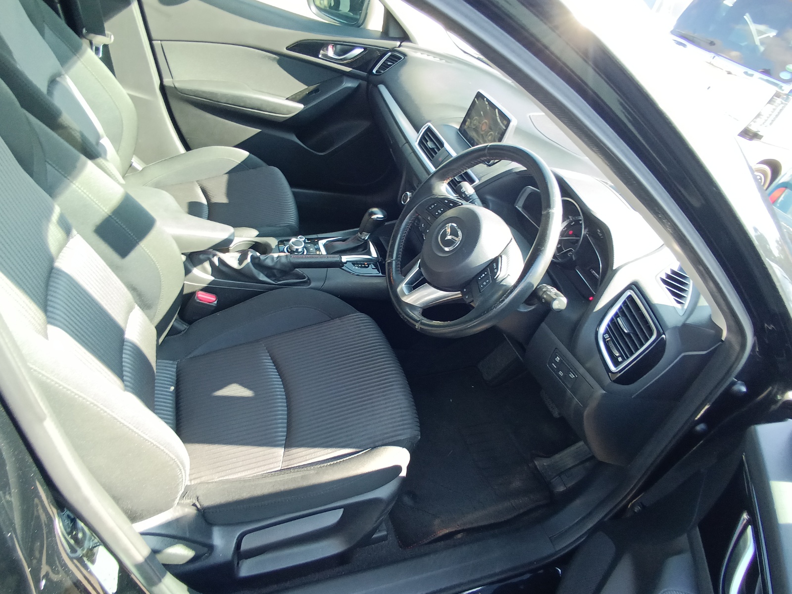 MAZDA AXELA SPORT