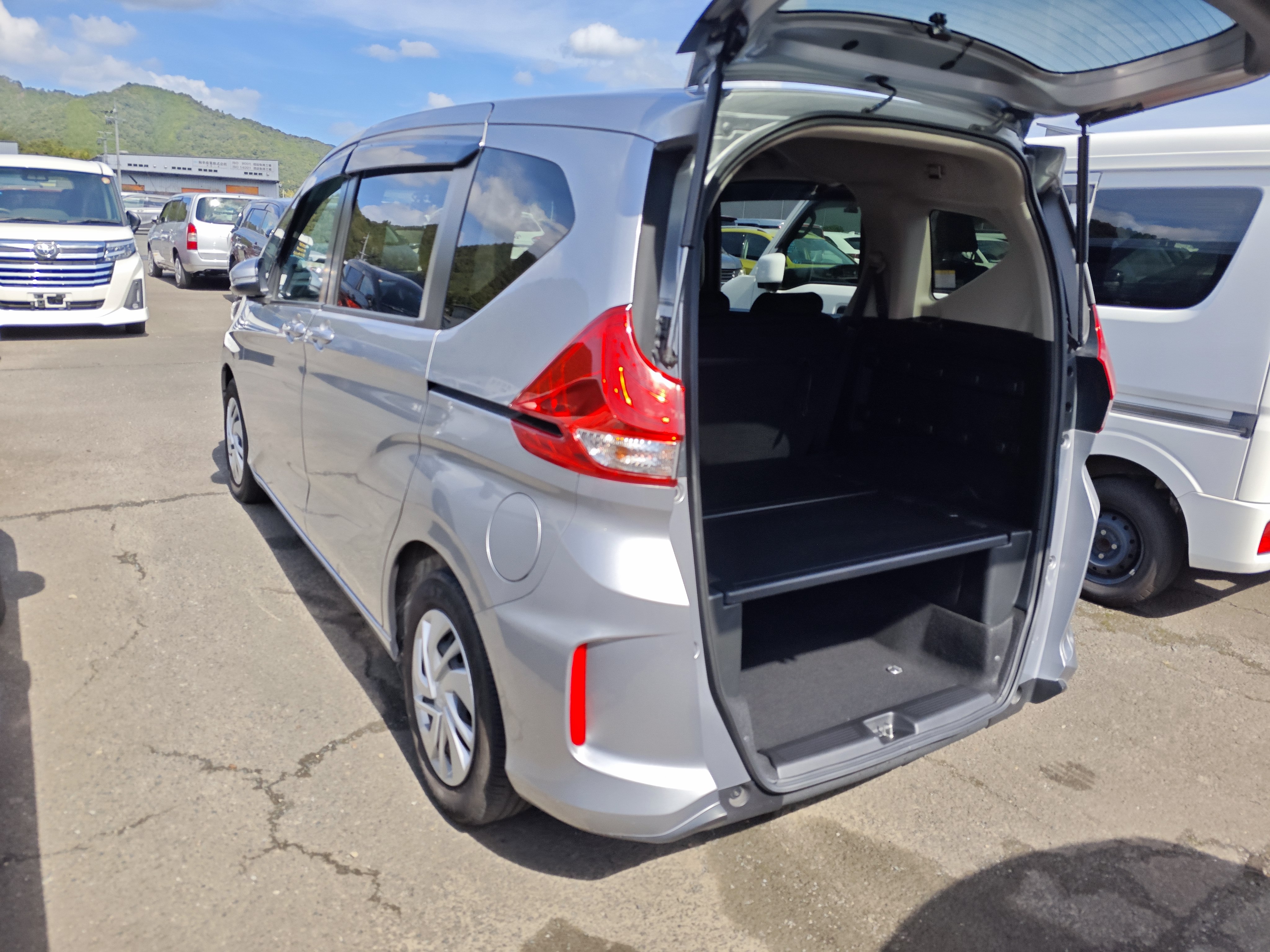 HONDA FREED+