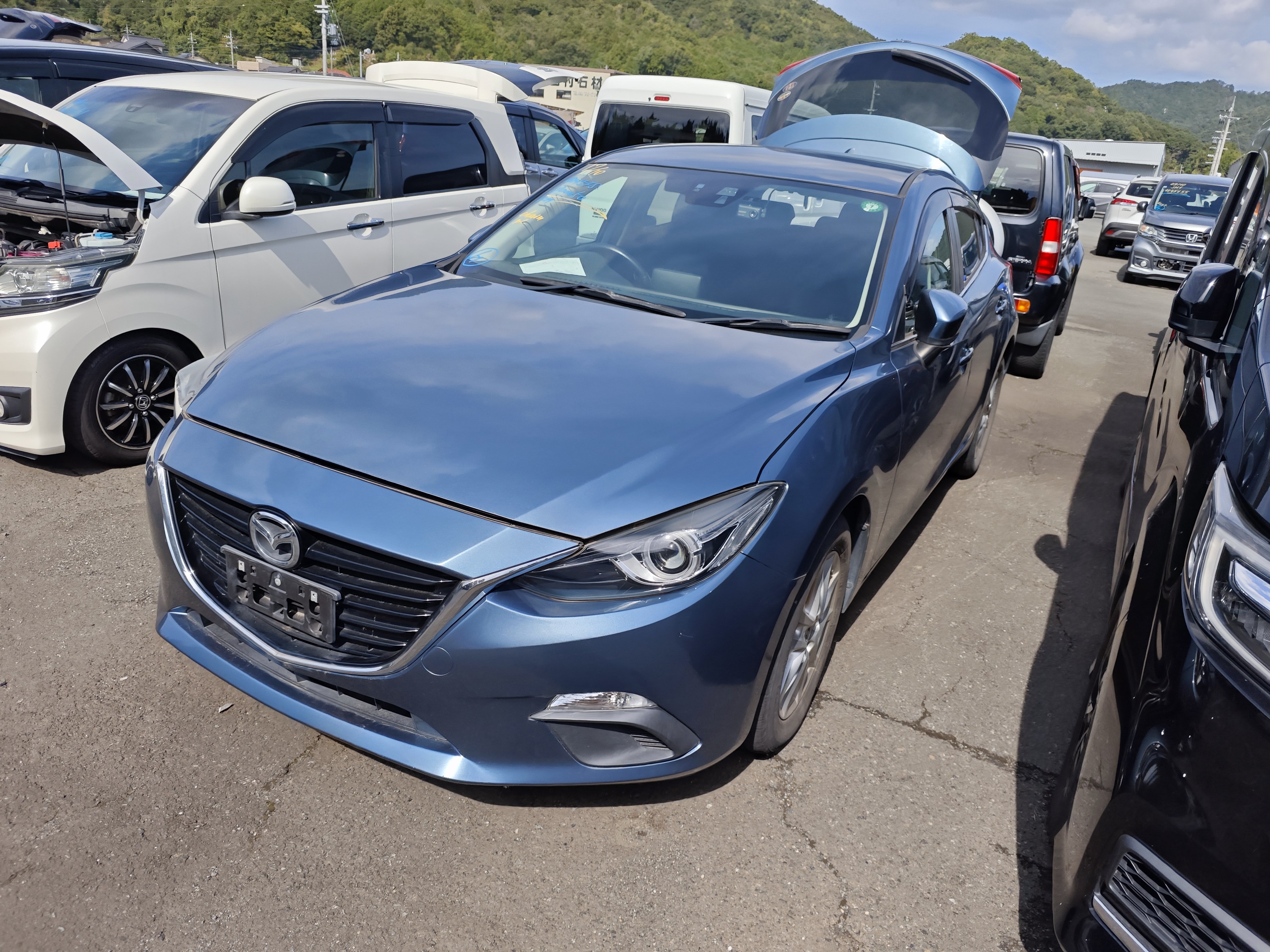 MAZDA AXELA SPORT
