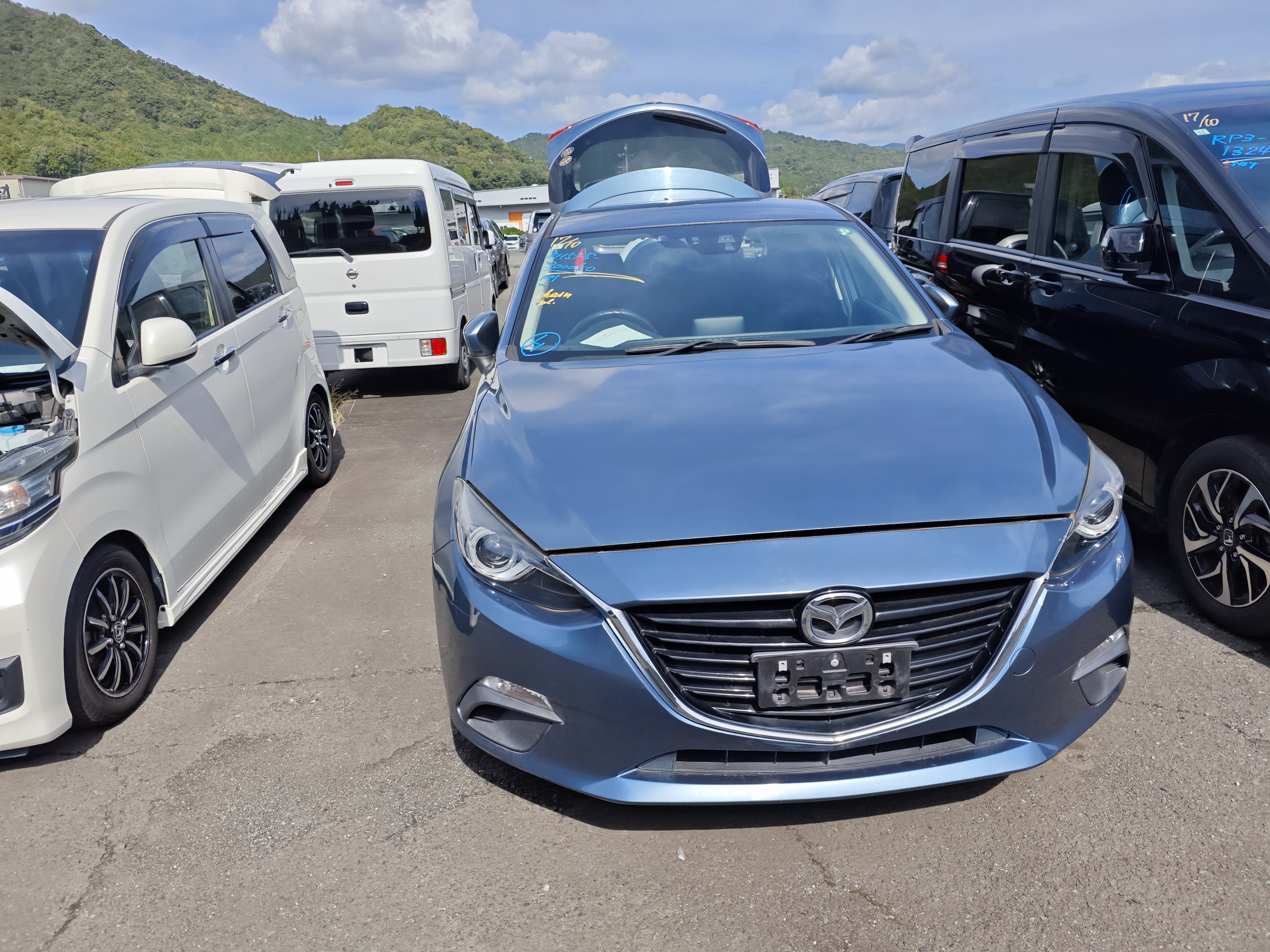 MAZDA AXELA SPORT