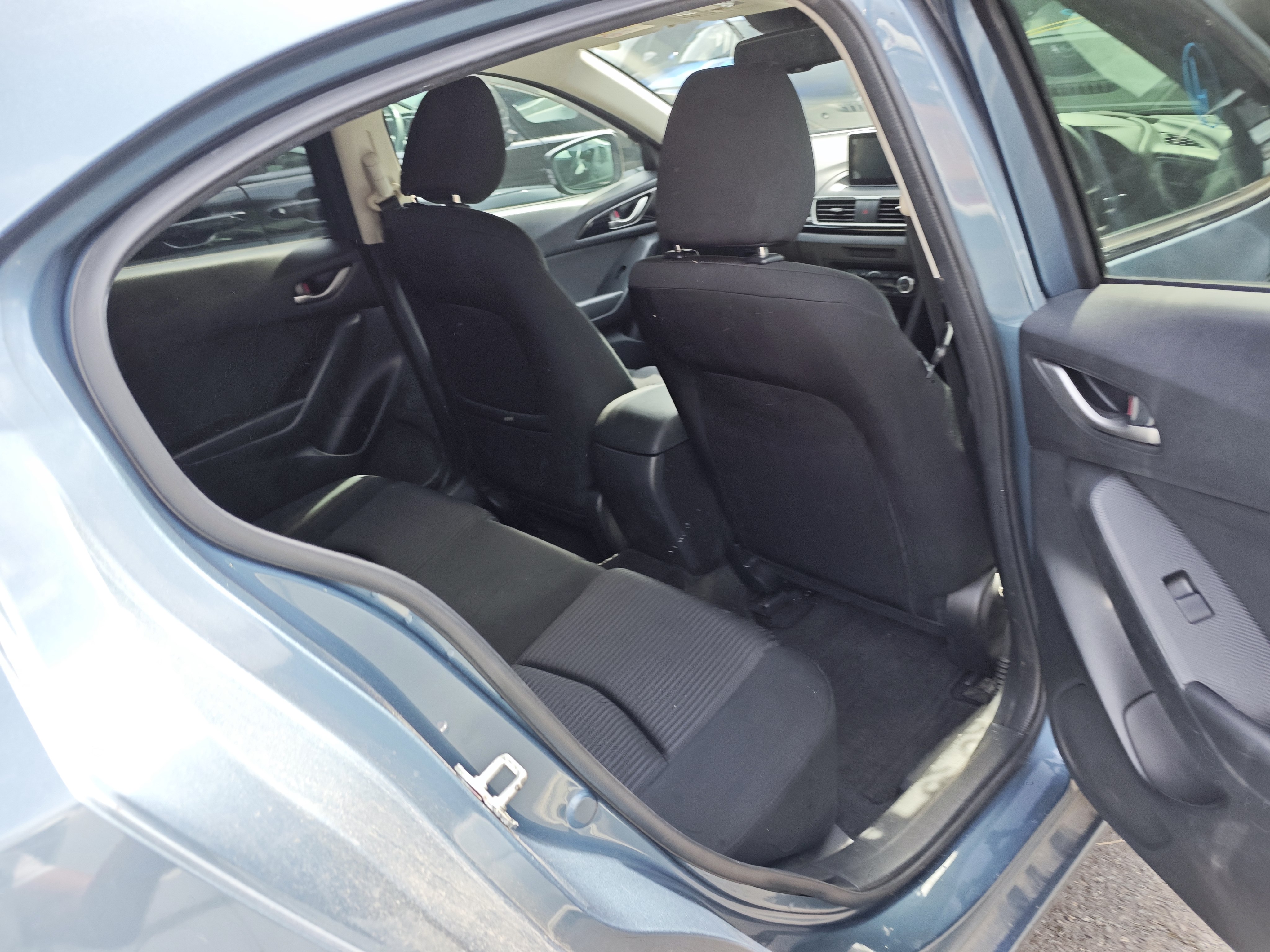 MAZDA AXELA SPORT