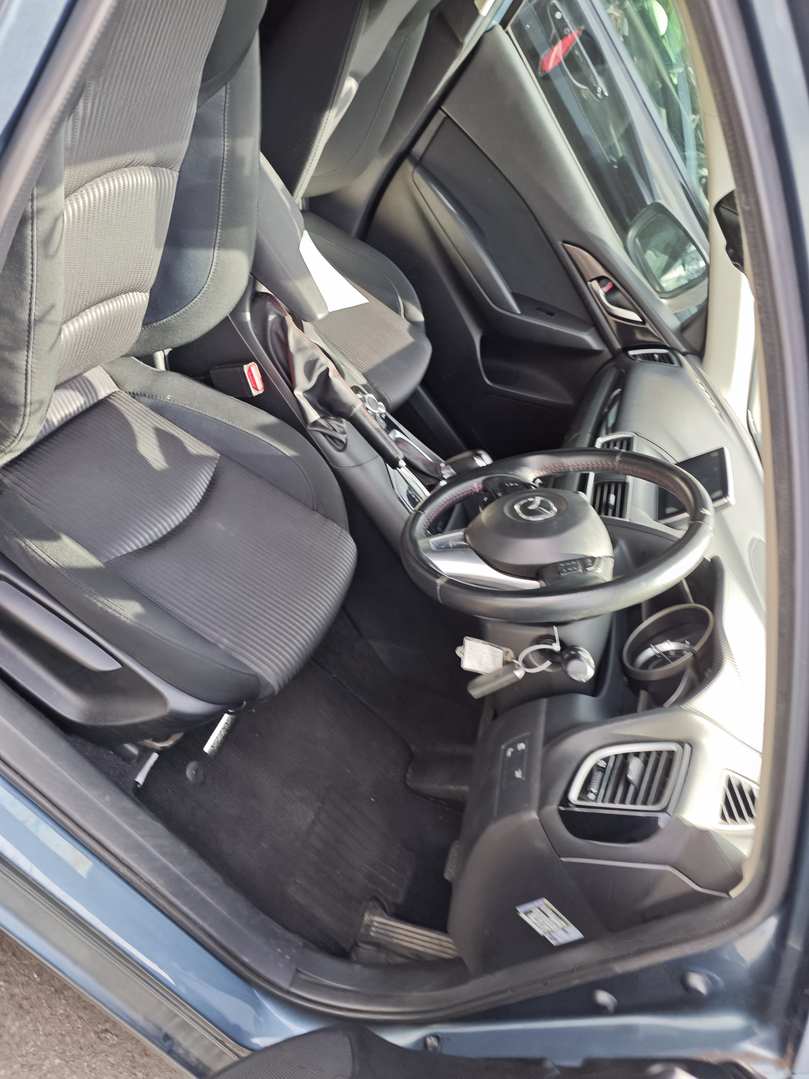 MAZDA AXELA SPORT