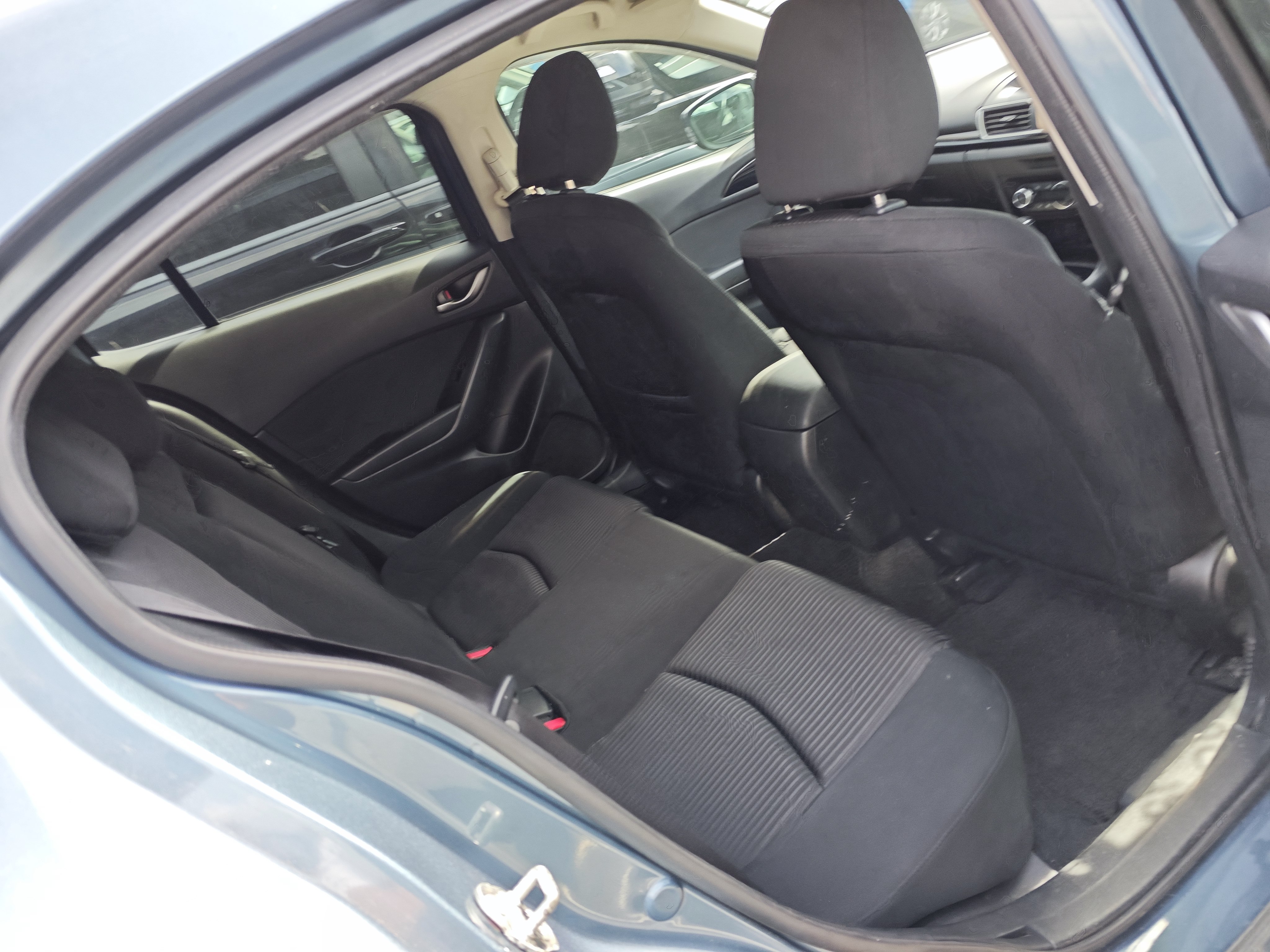 MAZDA AXELA SPORT