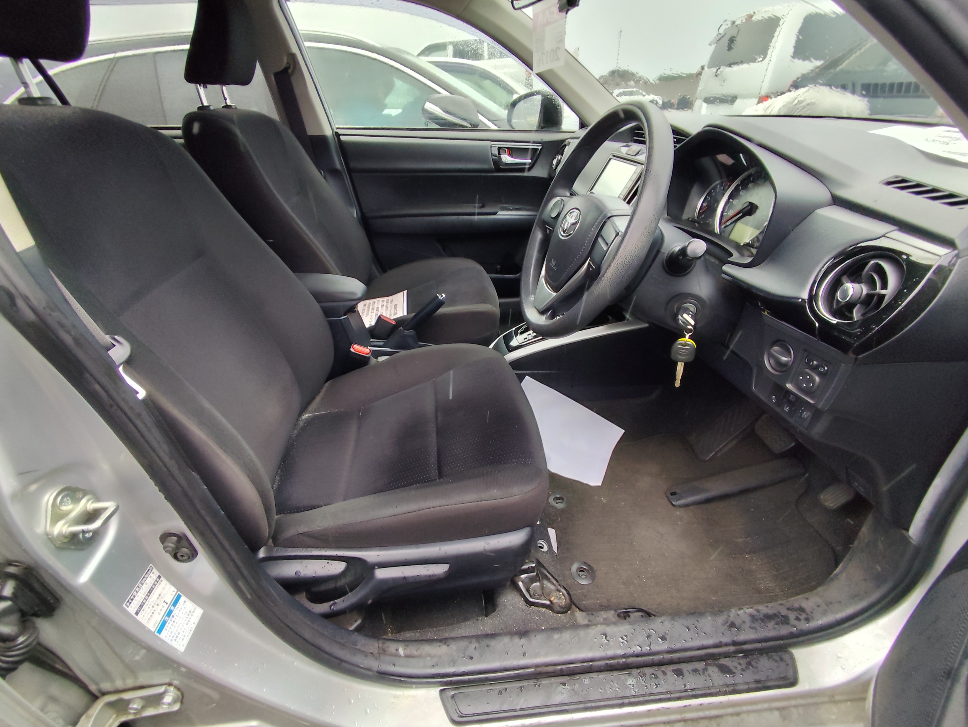 TOYOTA COROLLA FIELDER