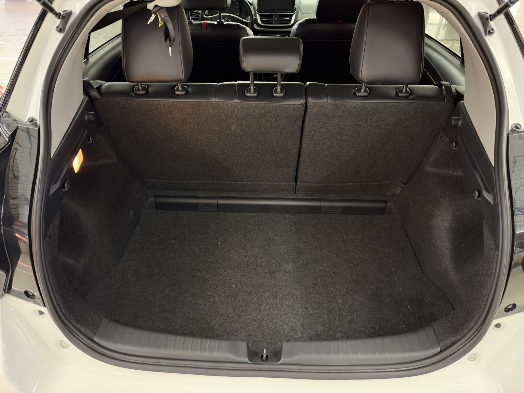 Toyota Yaris L