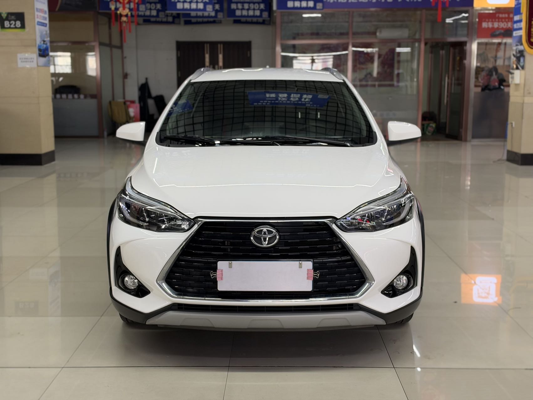 Toyota Yaris L