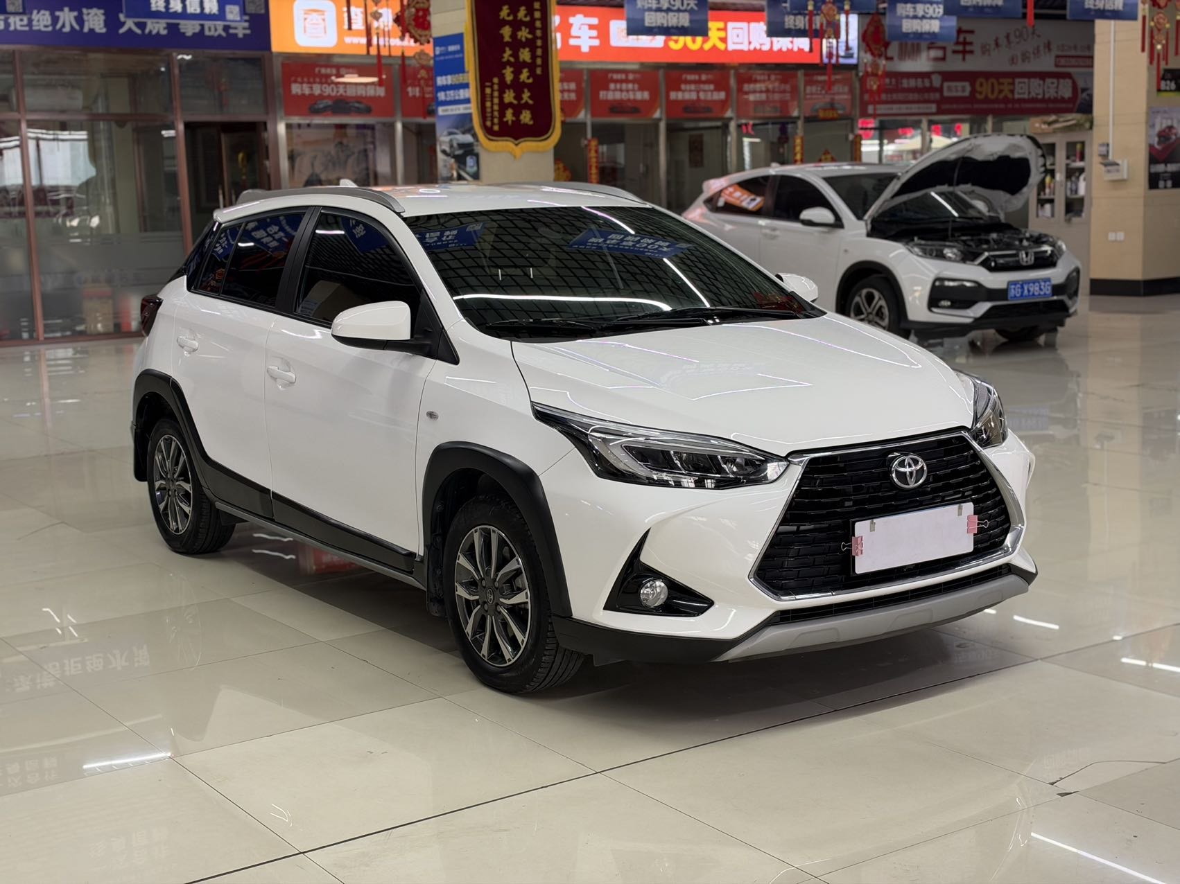 Toyota Yaris L