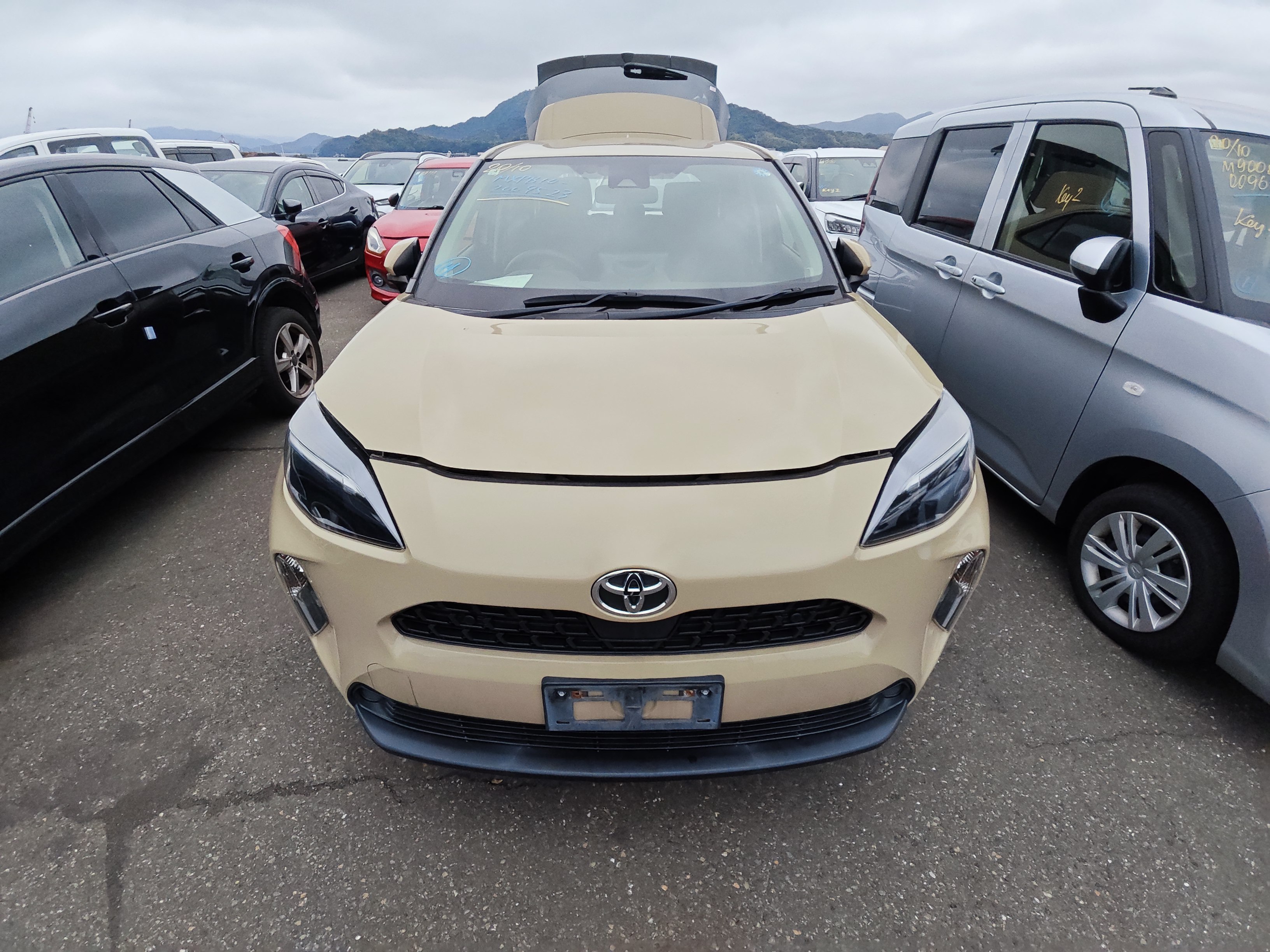 TOYOTA YARIS CROSS