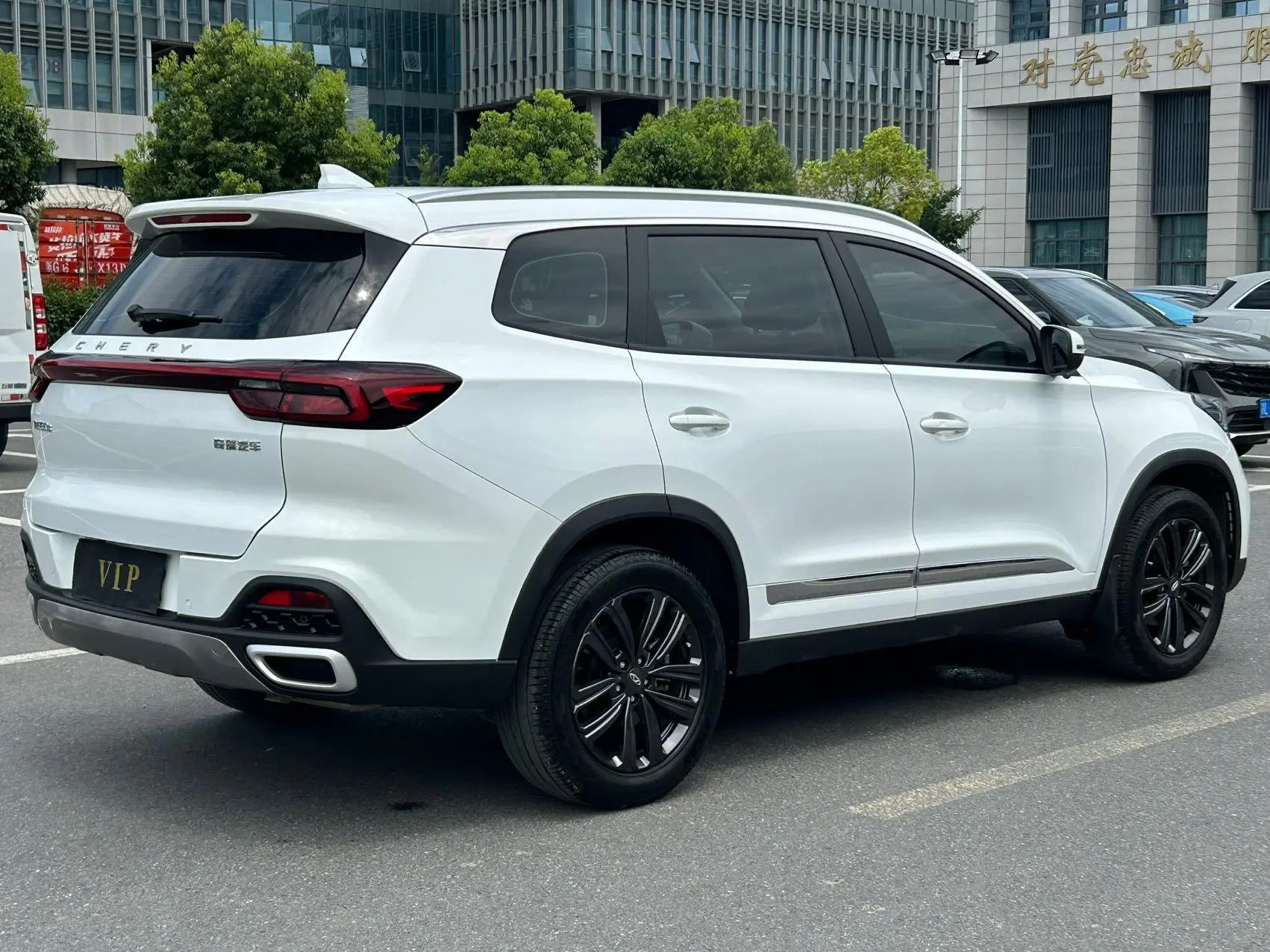 Chery Tiggo 8