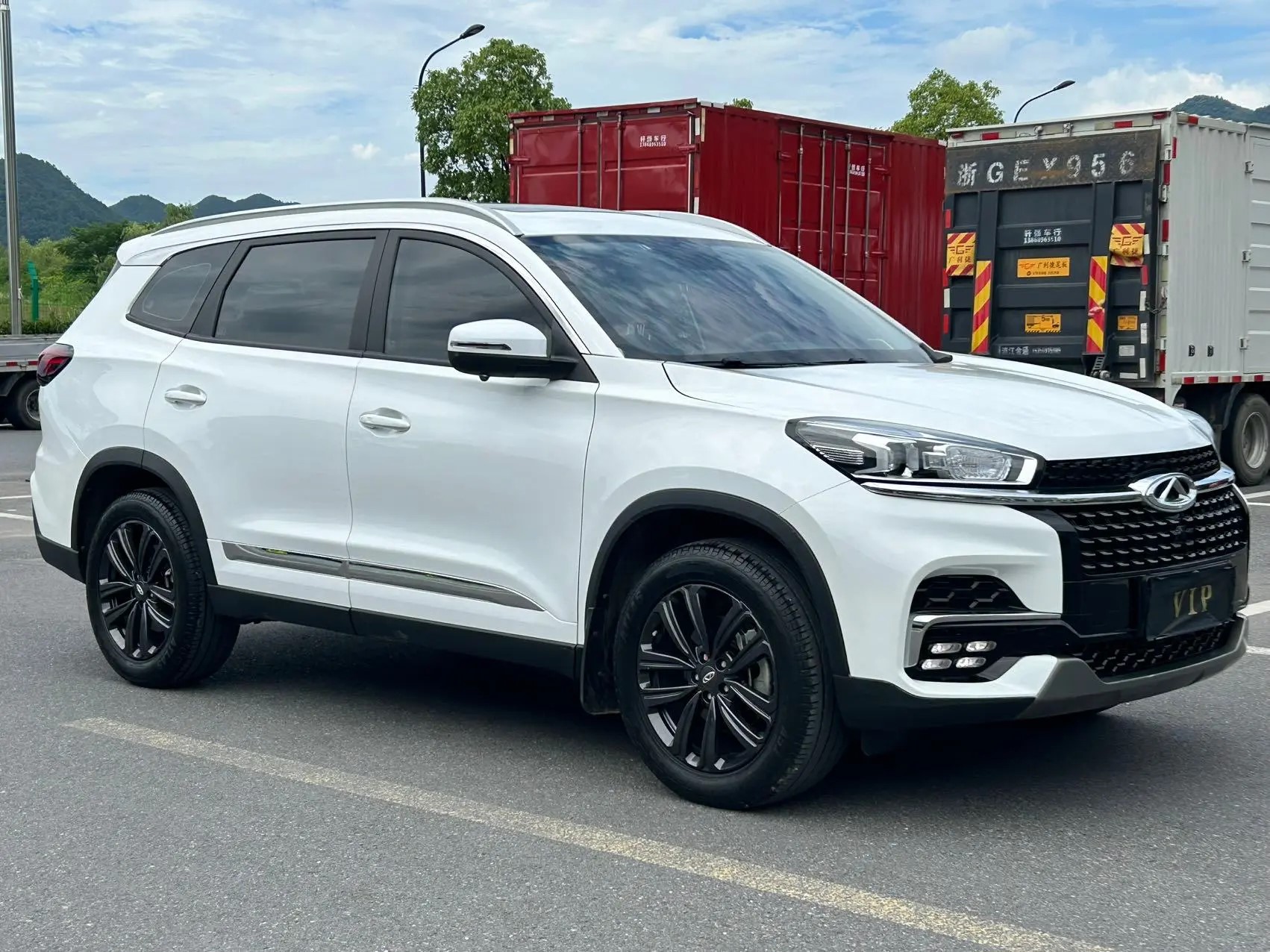Chery Tiggo 8
