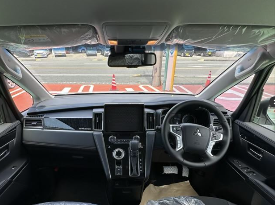 Mitsubishi Delica D5