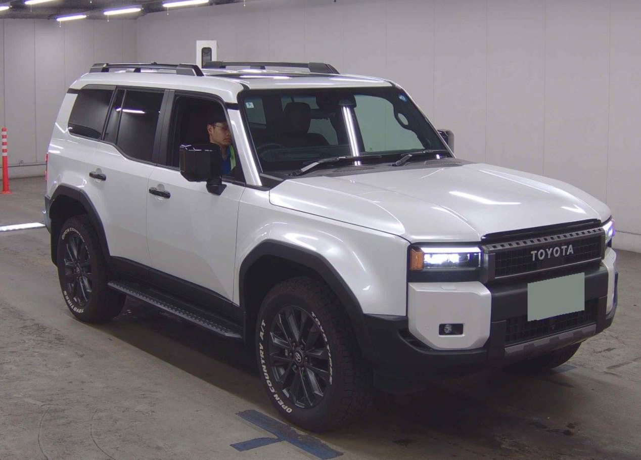 TOYOTA LAND CRUISER 250