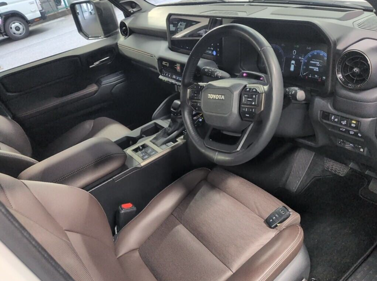 TOYOTA LAND CRUISER 250