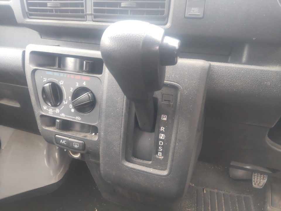 DAIHATSU HIJET CARGO