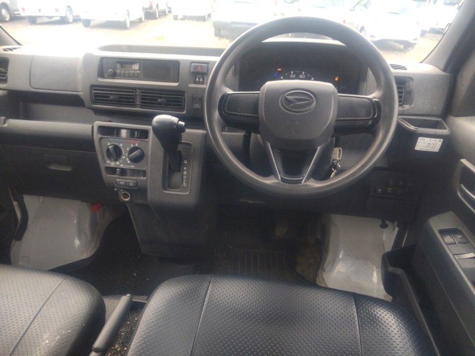 DAIHATSU HIJET CARGO