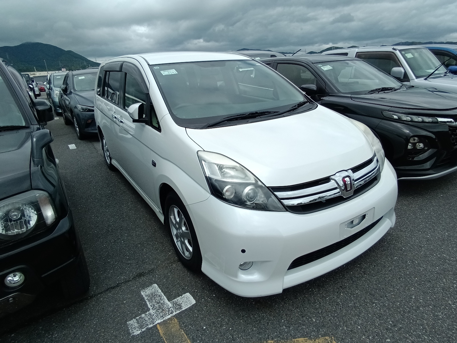 Toyota Isis