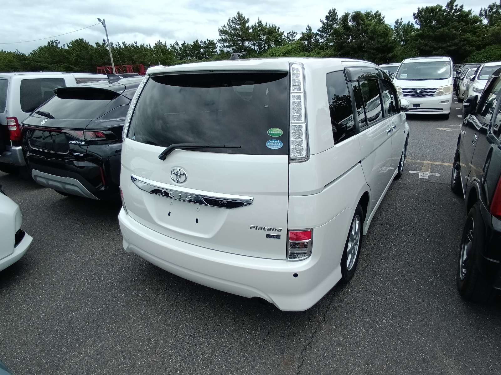Toyota Isis