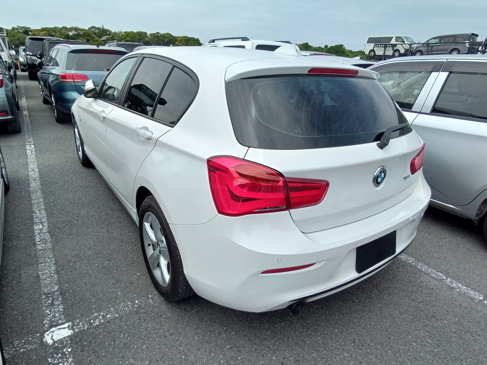 BMW 1 SERIES