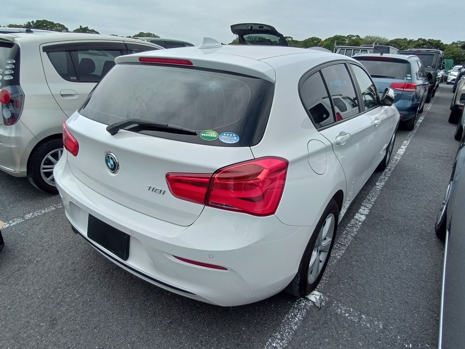 BMW 1 SERIES
