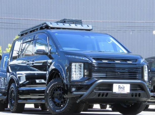 Mitsubishi Delica D:5