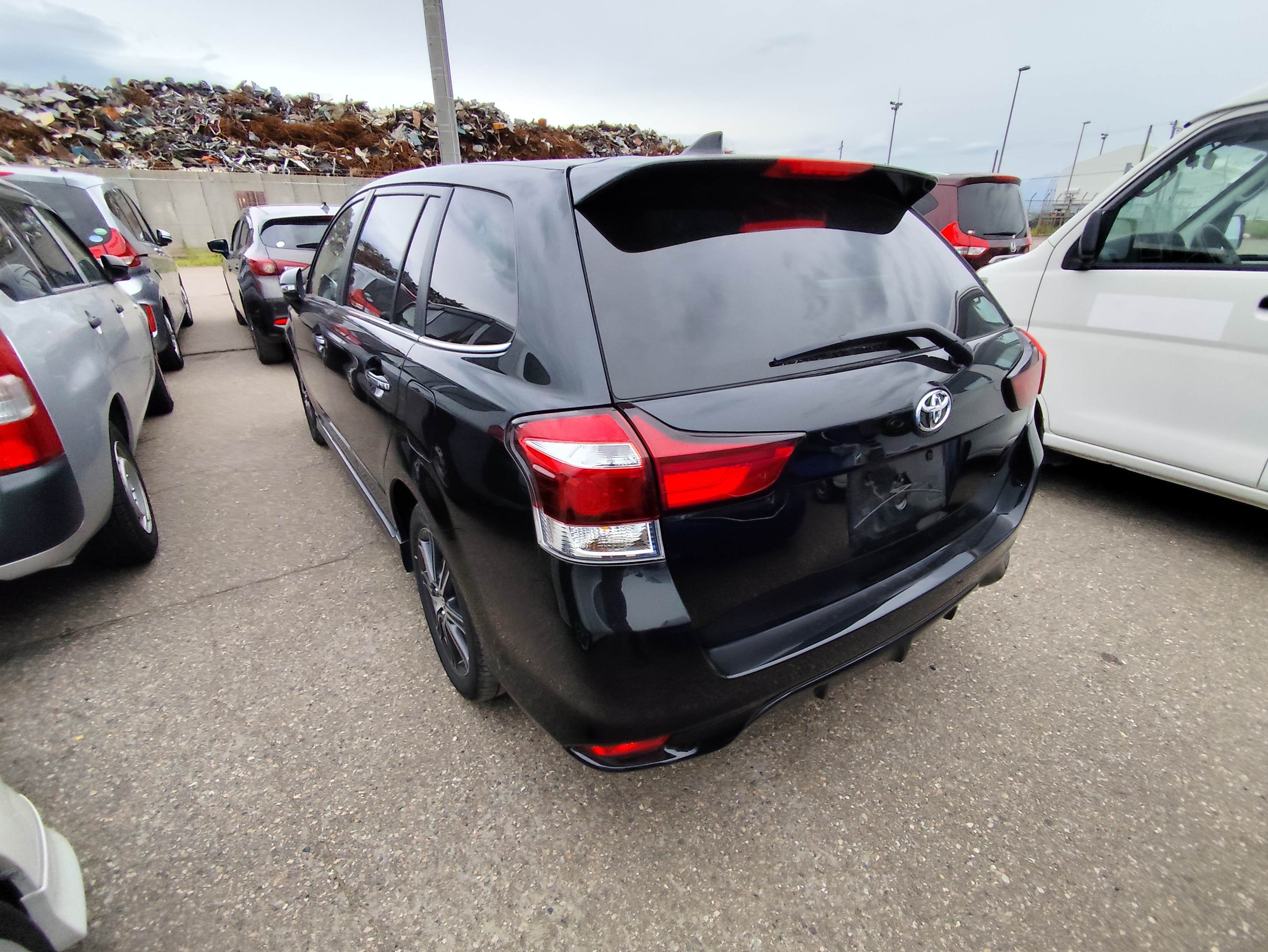 TOYOTA COROLLA FIELDER