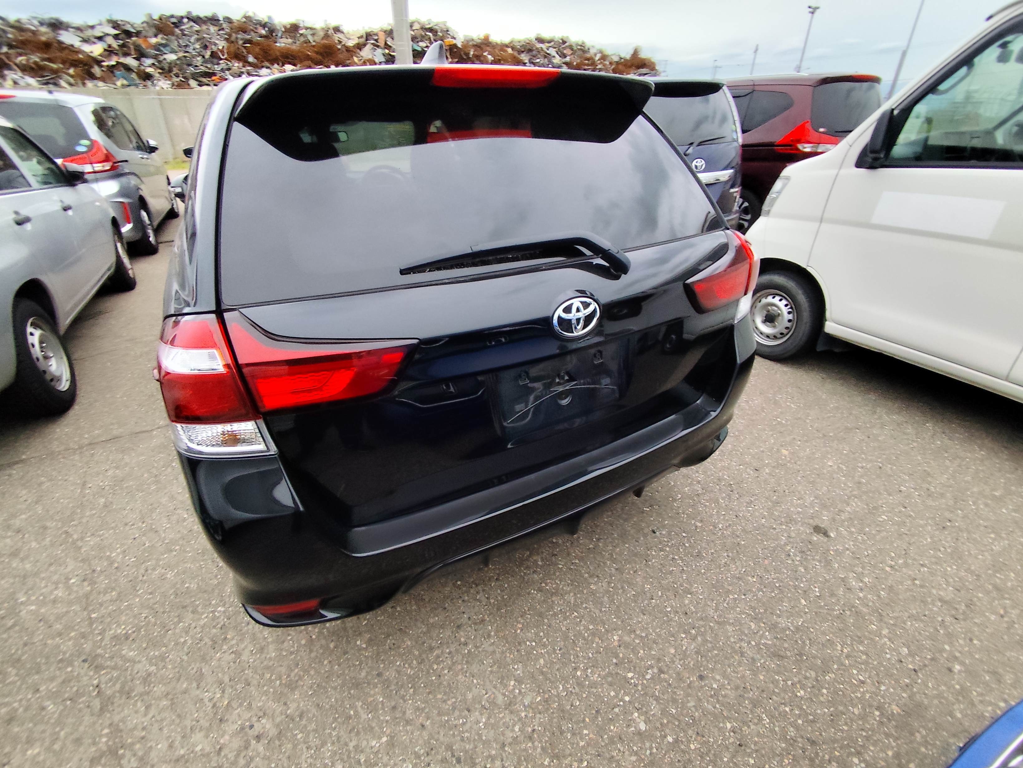 TOYOTA COROLLA FIELDER