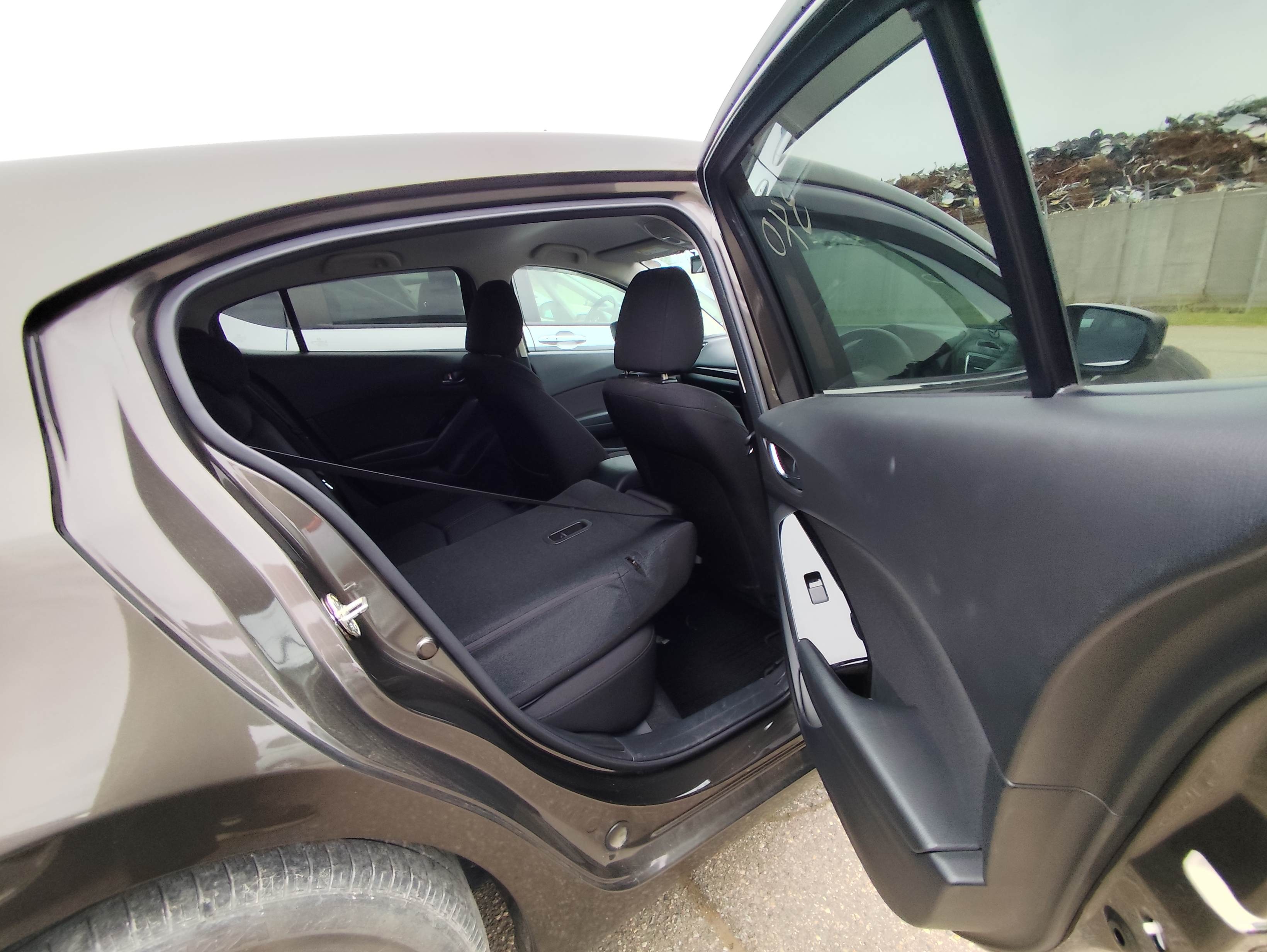 MAZDA AXELA SPORT