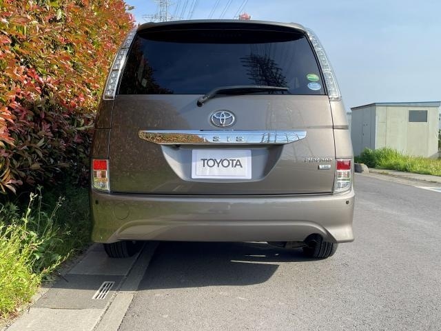 TOYOTA ISIS
