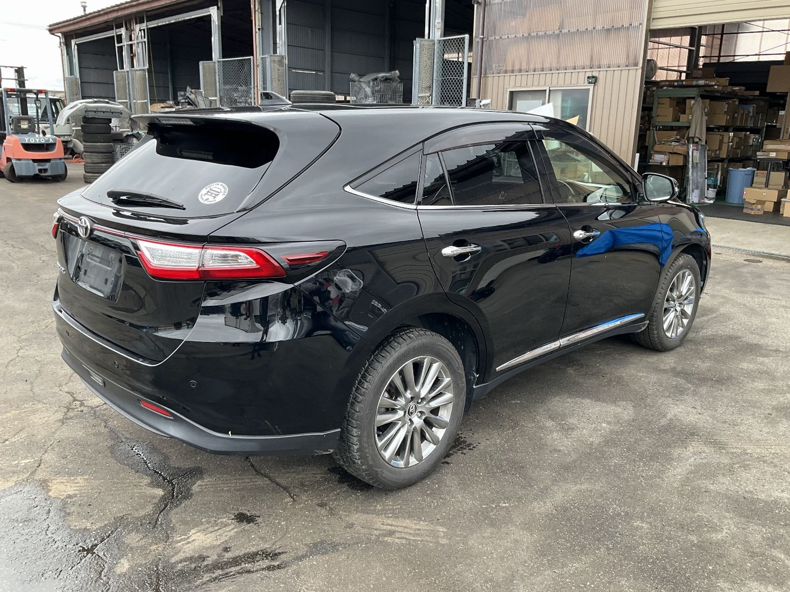 TOYOTA HARRIER