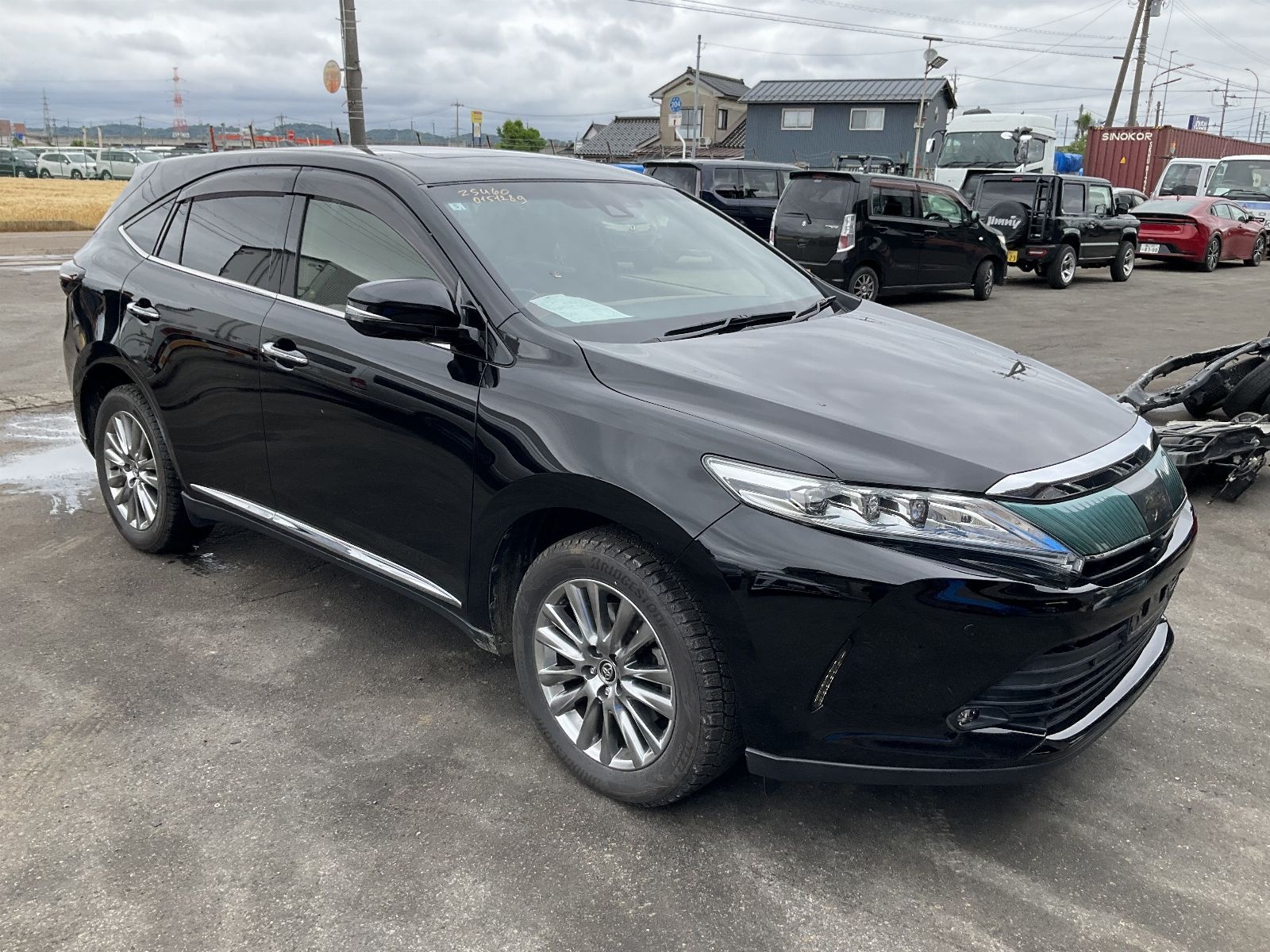 TOYOTA HARRIER