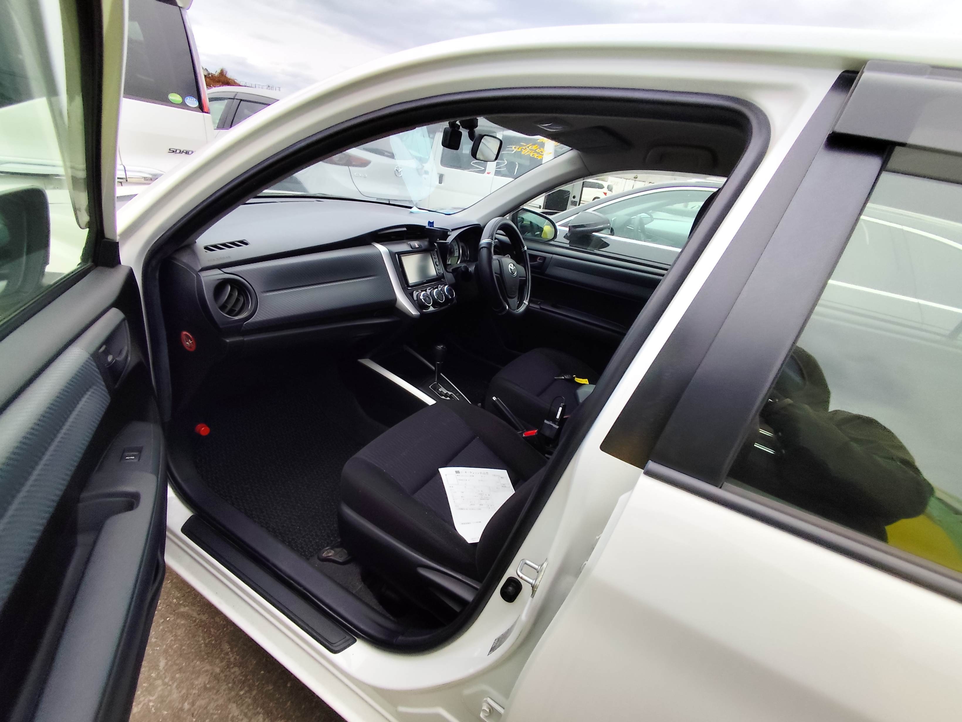 TOYOTA COROLLA FIELDER