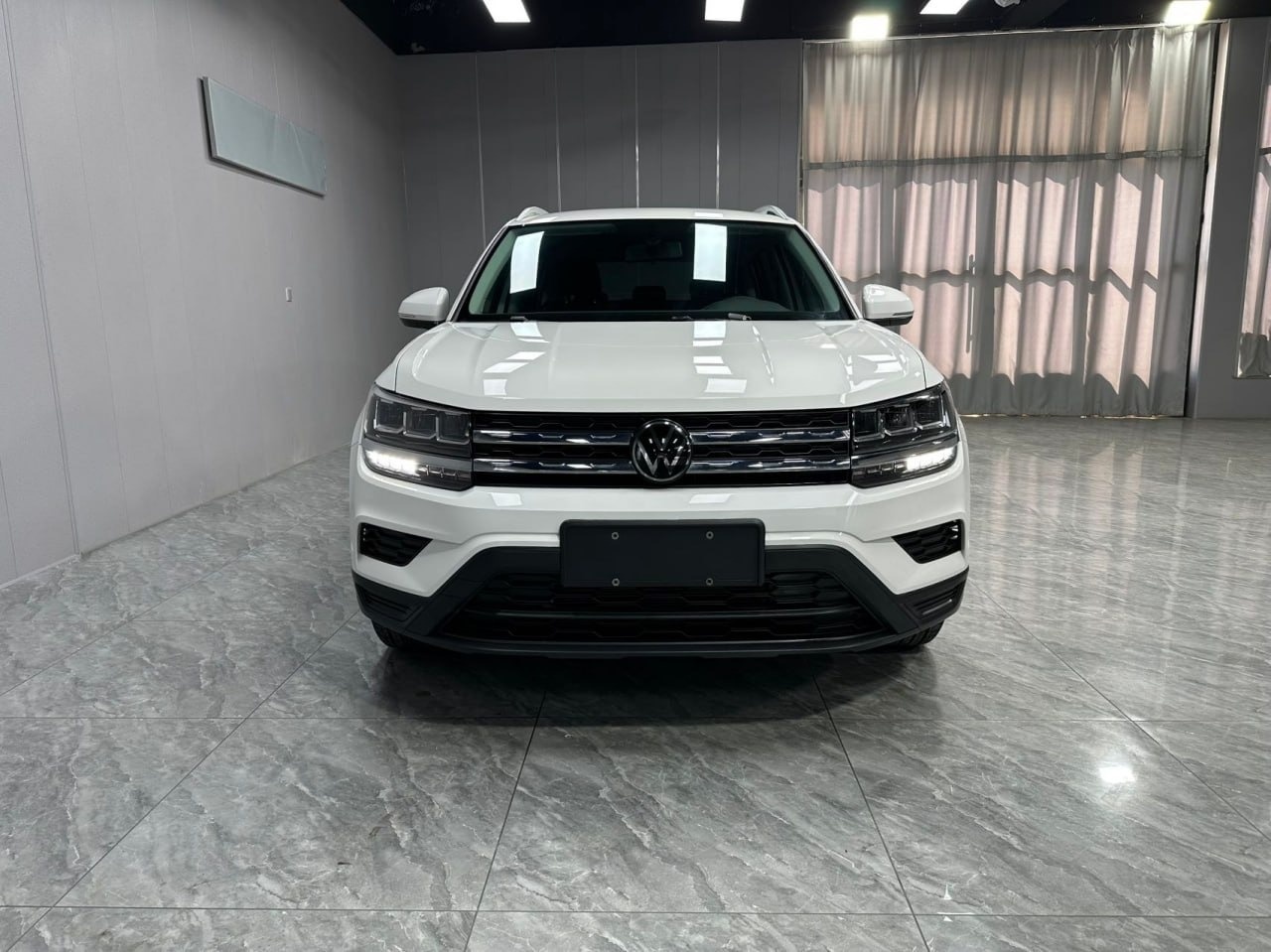 Volkswagen Tharu