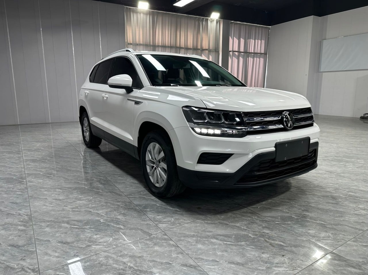 Volkswagen Tharu