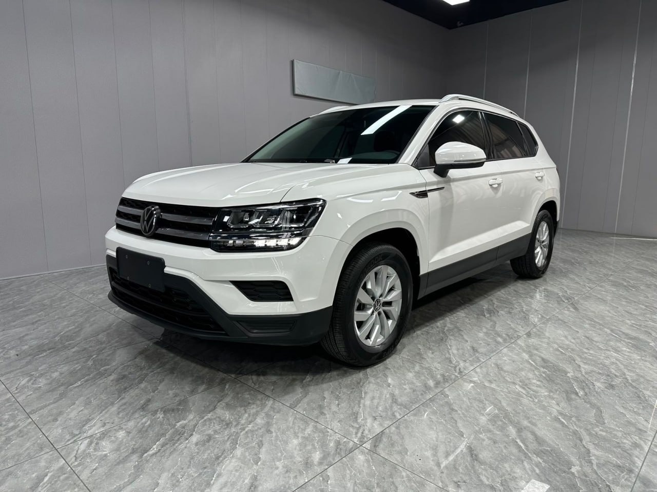 Volkswagen Tharu