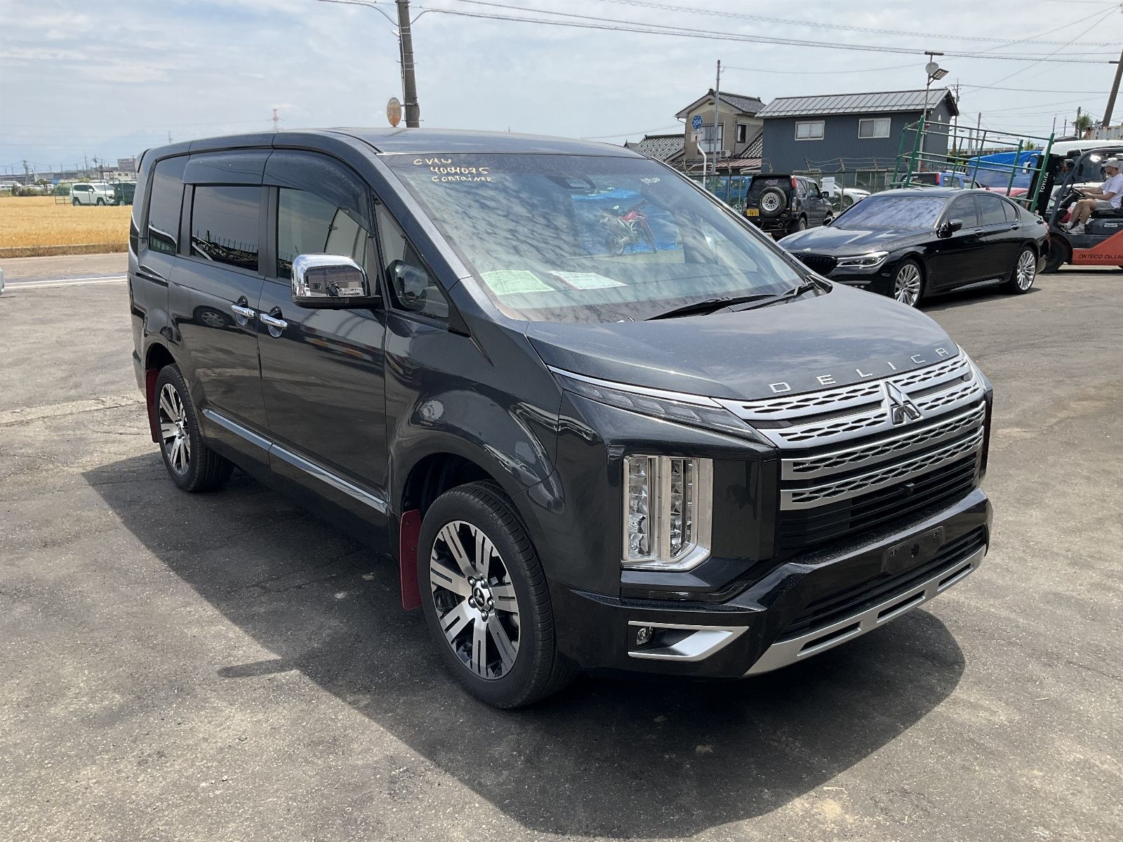 MITSUBISHI DELICA D:5