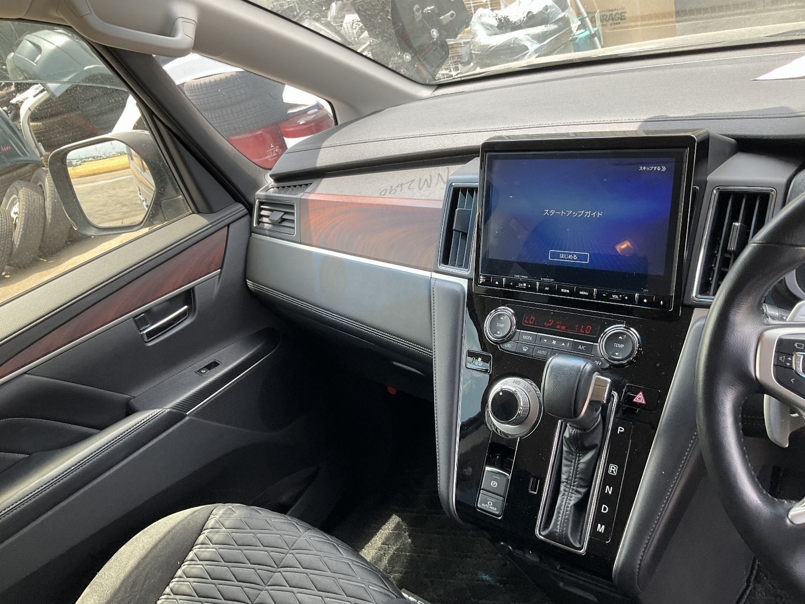 MITSUBISHI DELICA D:5